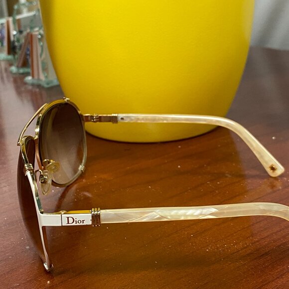 Dior Sunglasses Brown Tint - Picture 3 of 8